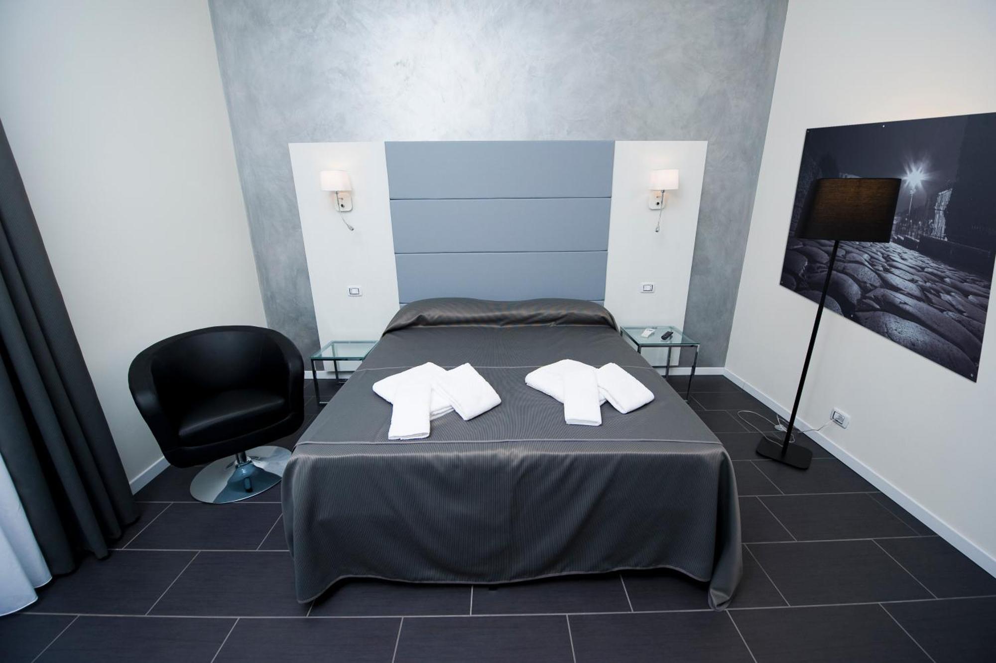 Grey&White Hotel Rome Ruang foto
