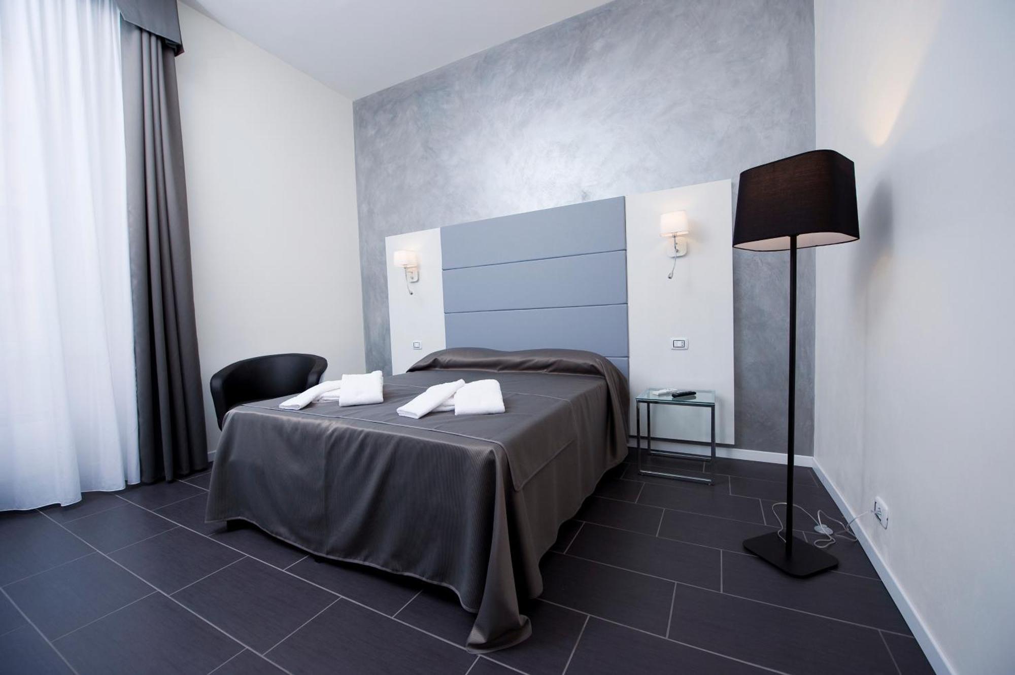Grey&White Hotel Rome Ruang foto